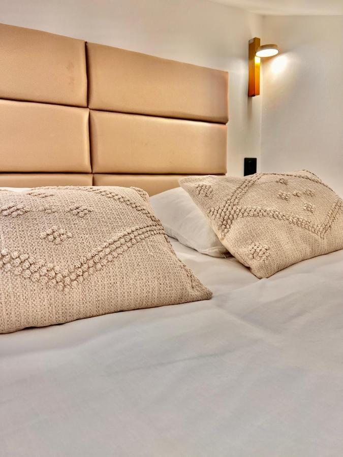 Duplex Le Gesu - Heart Of Old Town - Modern - Wifi - Clim Apartment Nisa Exterior foto